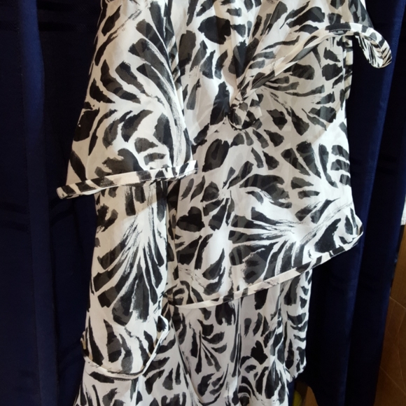 2XL ALEXIS Botanical One Shoulder Ruffle Dress - Picture 6 of 11